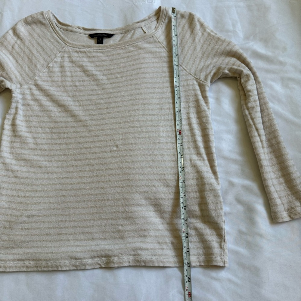 Banana Republic Cream and gold mettalic Stripe Long Sleeve Top Sz Small - Picture 5 of 7